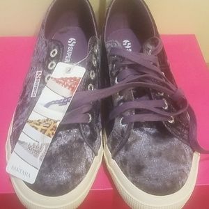 BRAND NEW SUPERGA SNEAKERS